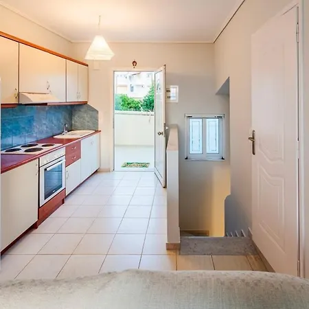 Seaview Terrace Haven-perfect Location By The Sea *