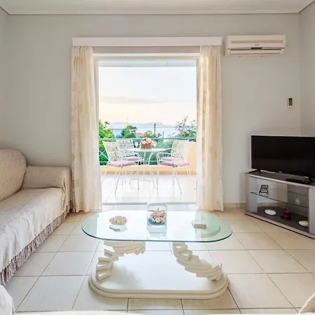 Seaview Terrace Haven-perfect Location By The Sea Kalamata