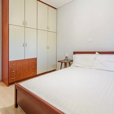Seaview Terrace Haven-perfect Location By The Sea